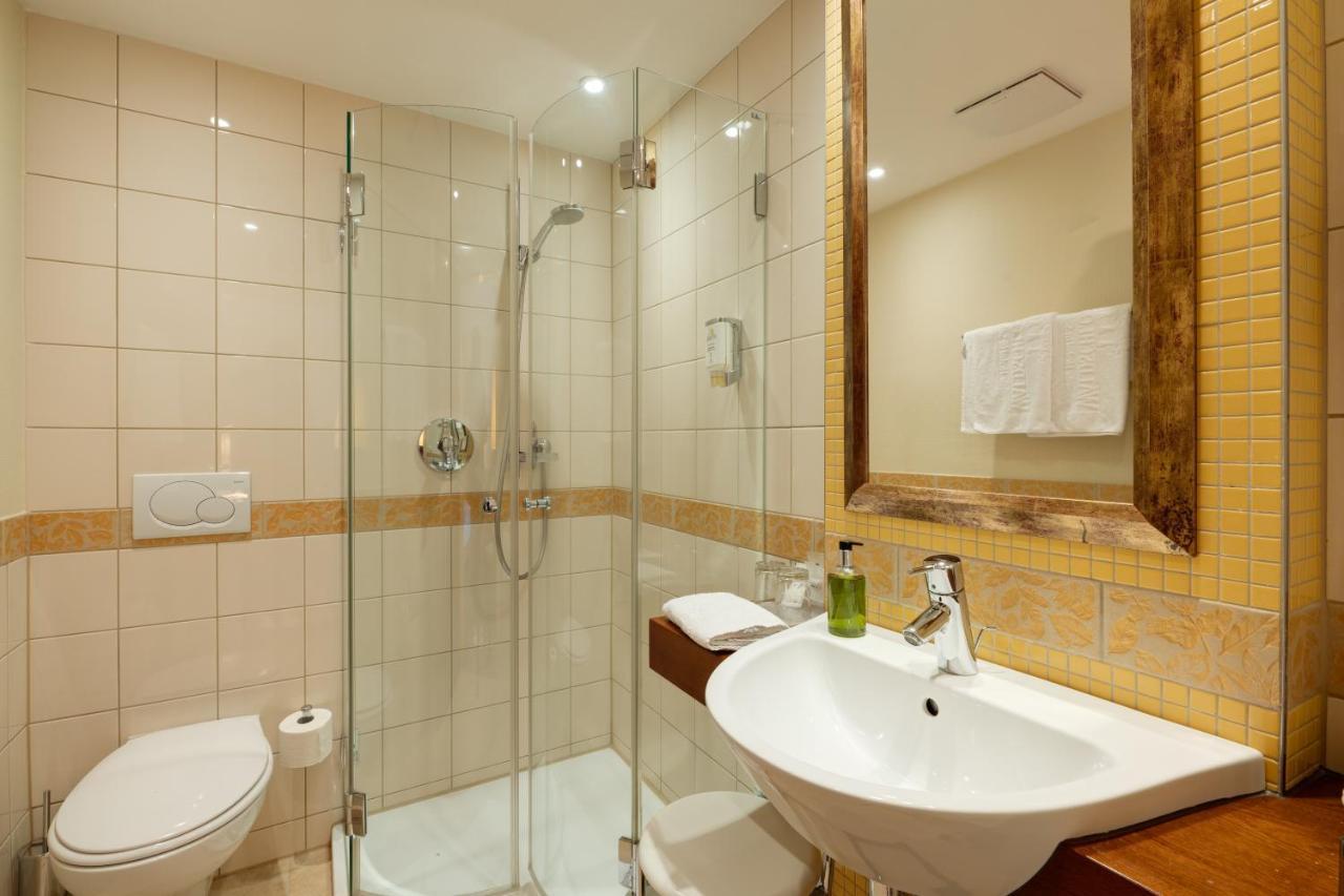 Romantik Hotel Waldschloesschen Schleswig Ngoại thất bức ảnh