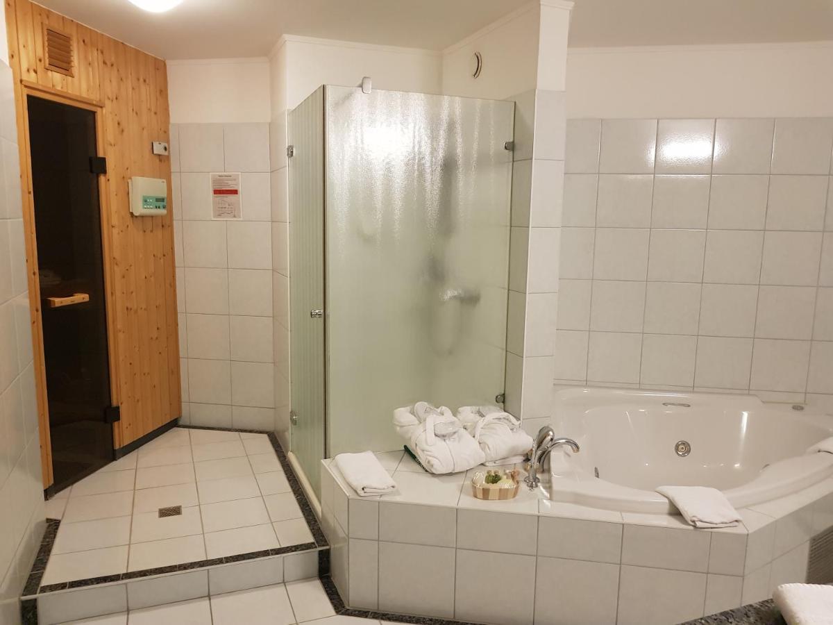 Romantik Hotel Waldschloesschen Schleswig Ngoại thất bức ảnh