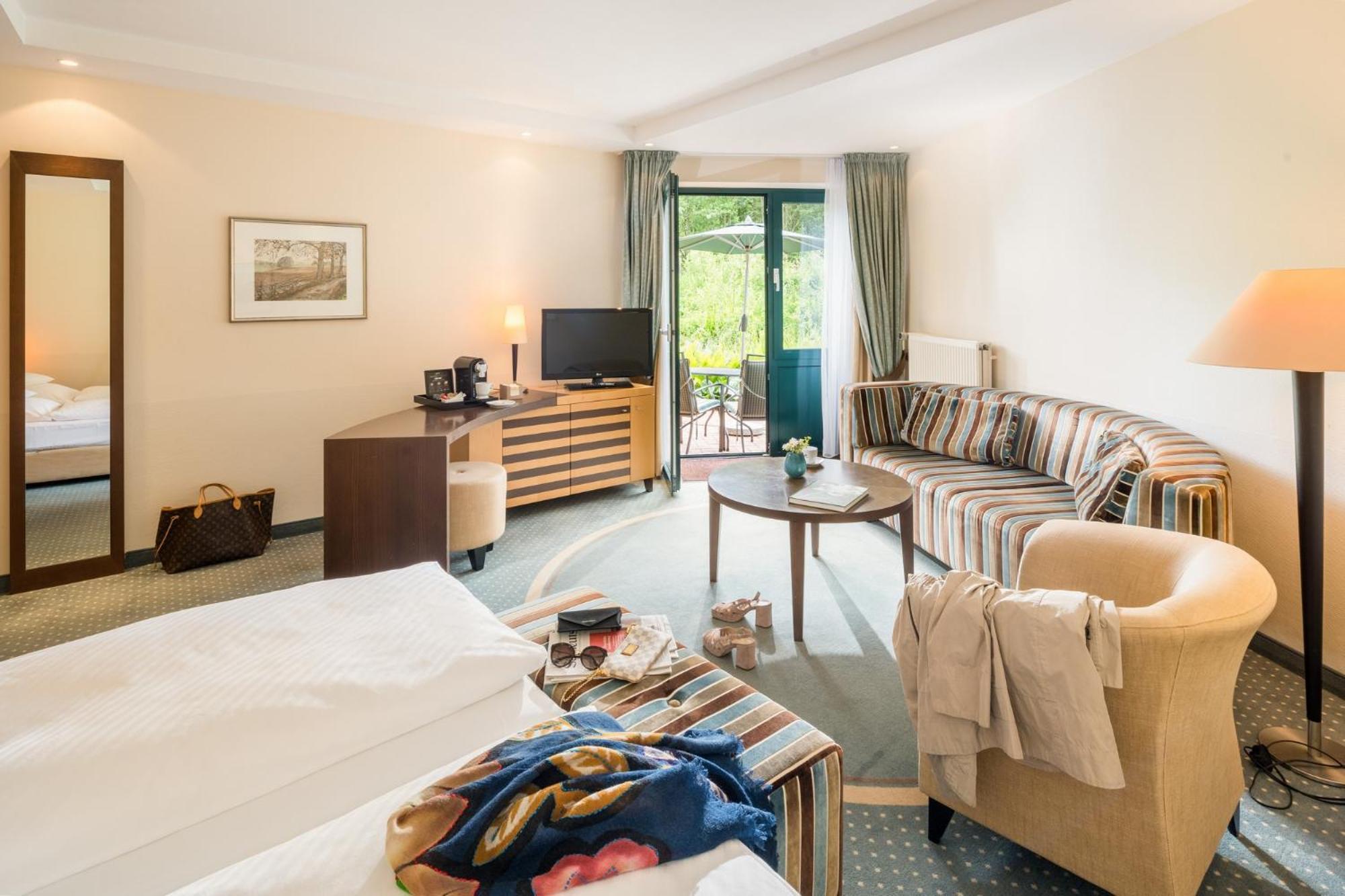 Romantik Hotel Waldschloesschen Schleswig Ngoại thất bức ảnh